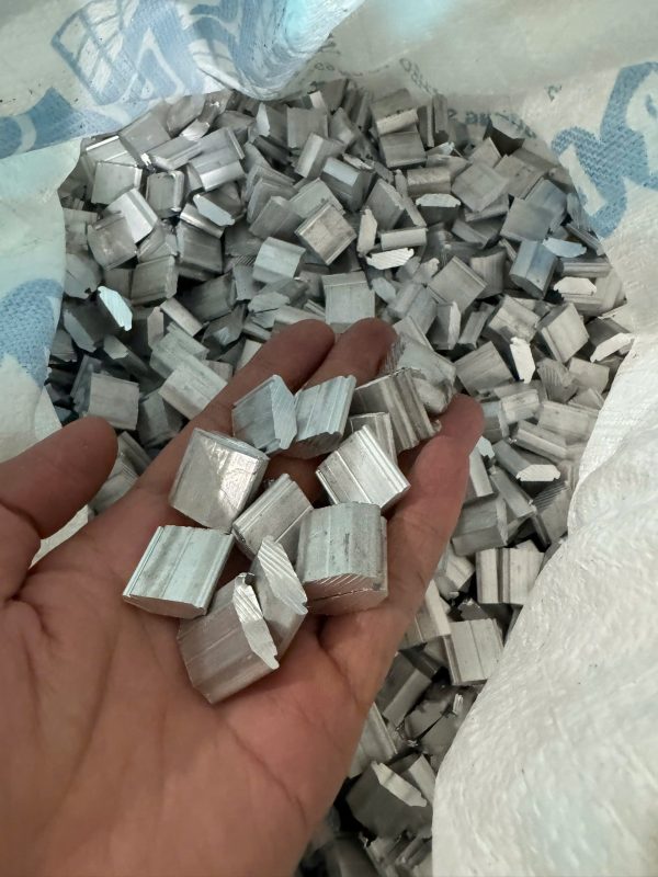 Vật Tư Năng Lượng Mặt Trời (18)